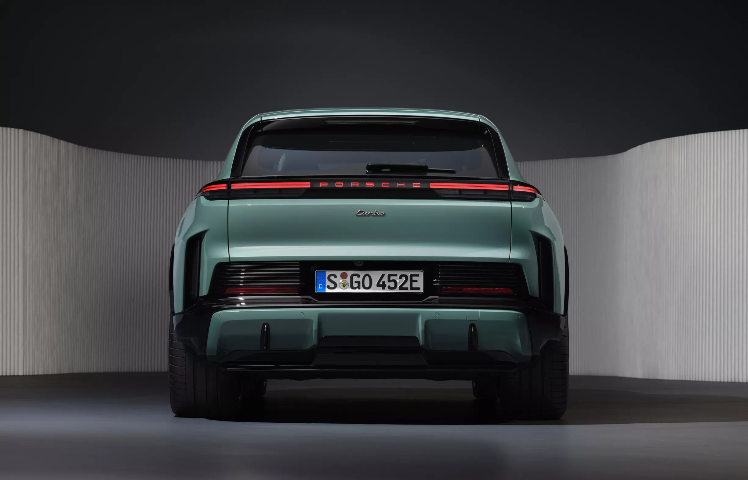 Porsche Cayenne Turbo Electric